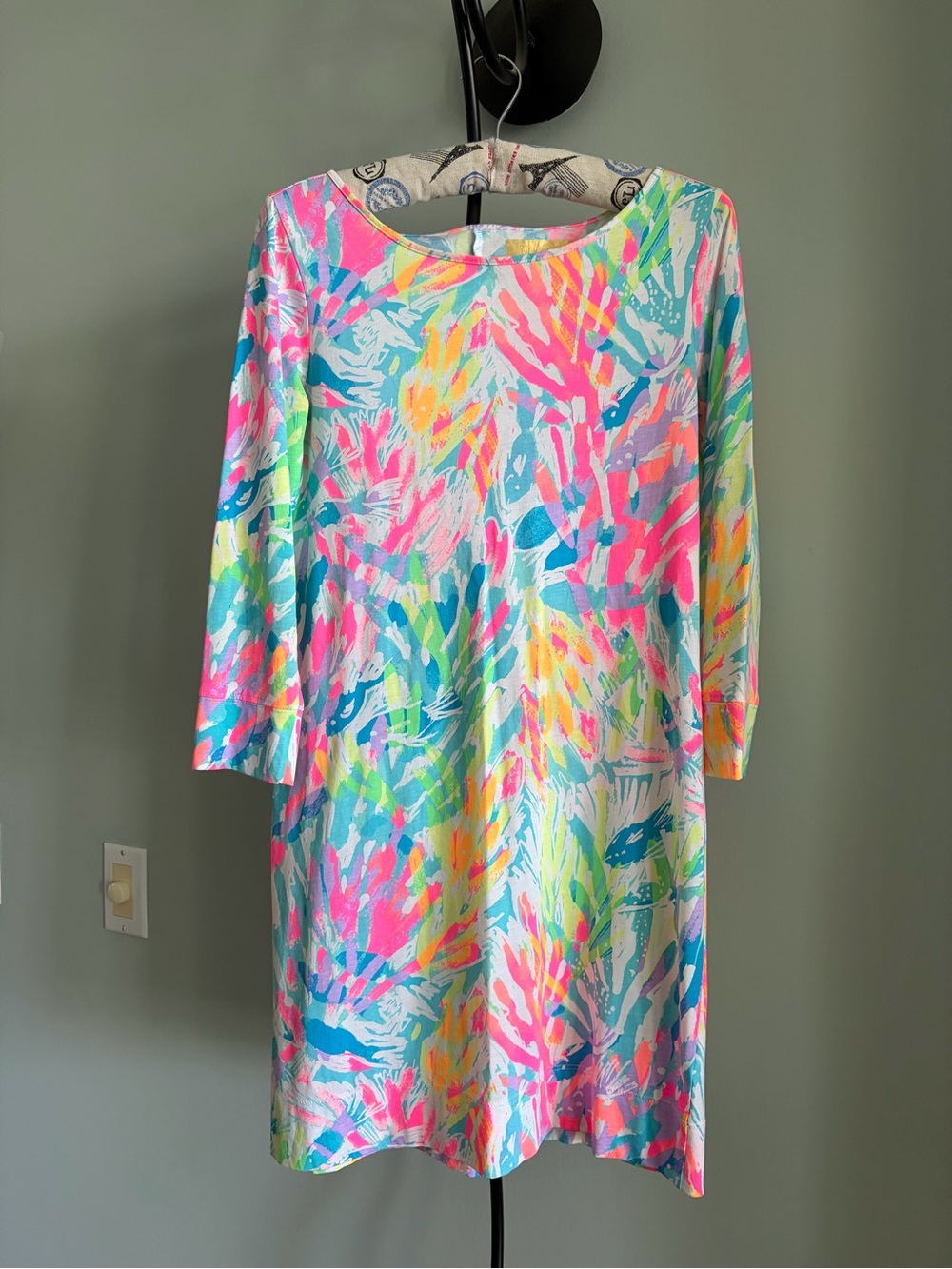LILLY PULITZER
MARLOWE SPARKLING SANDS SHIFT DRESS